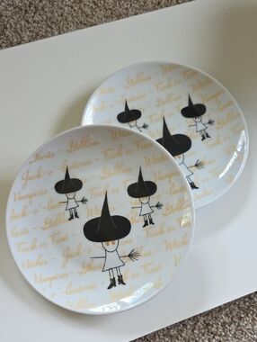 Set of 2 Decorative Witch Plates in Black and Gold